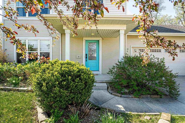 10 BANNER Circle, Madison, WI 53718