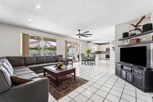 18250 Blue Lake Way, Boca Raton, FL 33498