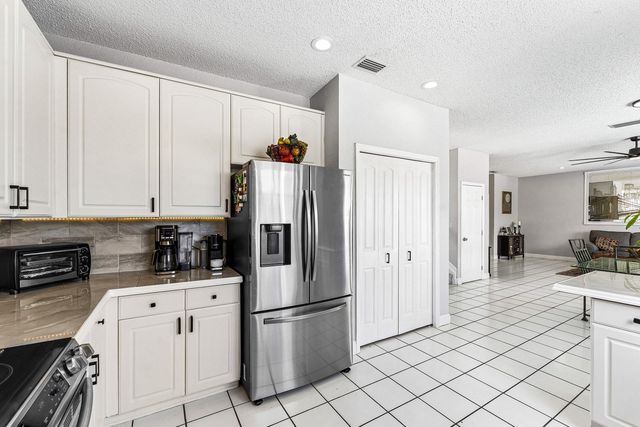 18250 Blue Lake Way, Boca Raton, FL 33498