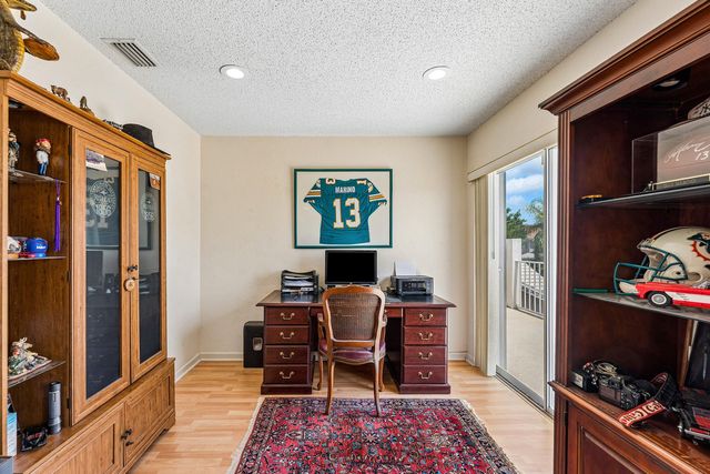 18250 Blue Lake Way, Boca Raton, FL 33498