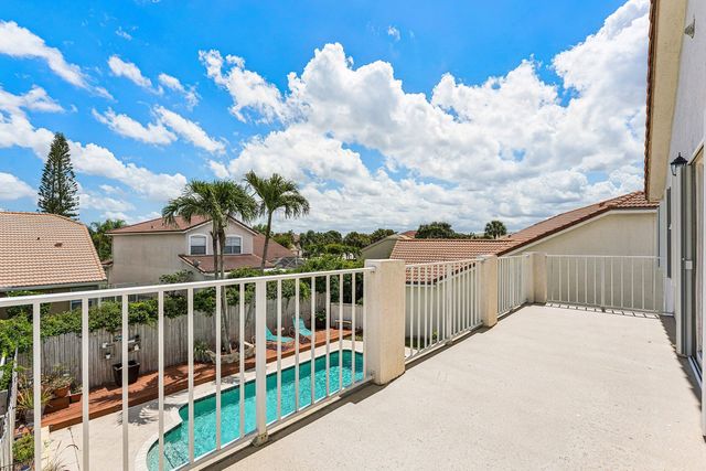 18250 Blue Lake Way, Boca Raton, FL 33498