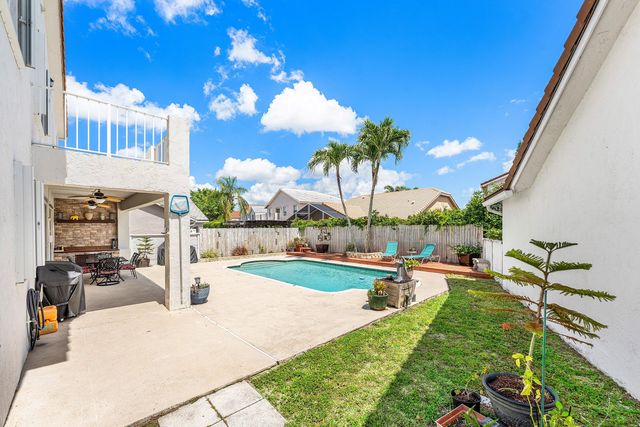 18250 Blue Lake Way, Boca Raton, FL 33498