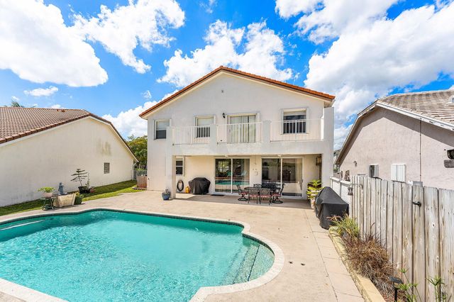 18250 Blue Lake Way, Boca Raton, FL 33498