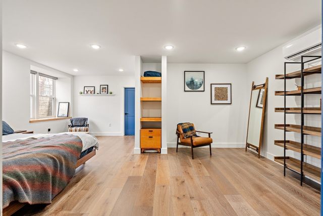 62 Governor Winthrop Road 1, Somerville, MA 02145