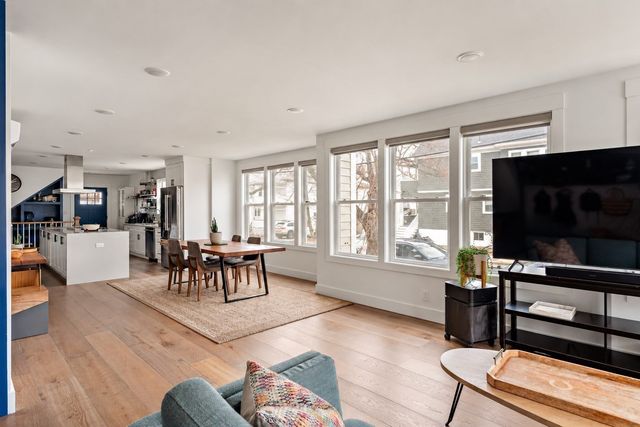 62 Governor Winthrop Road 1, Somerville, MA 02145