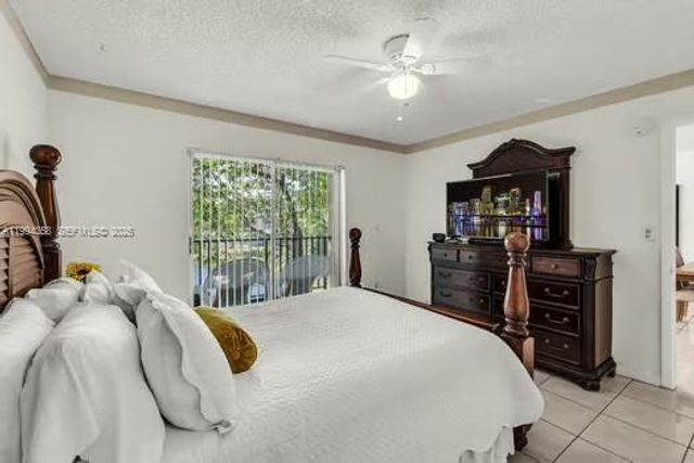 15430 SW 82nd Lane 625, Miami, FL 33193