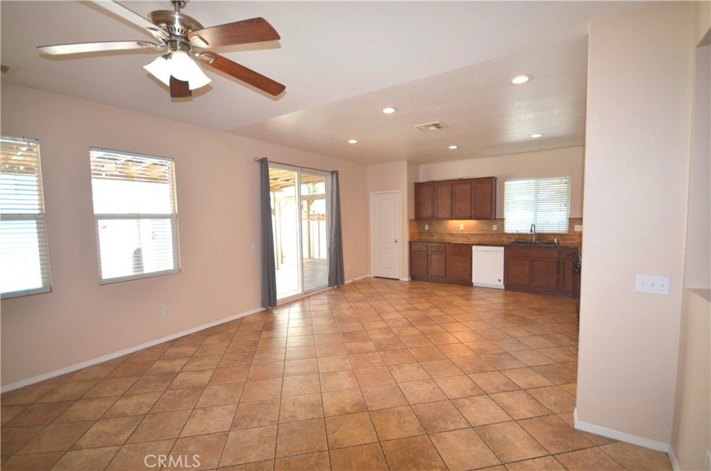3044 Kalei, Perris, CA 92571 — photo 5