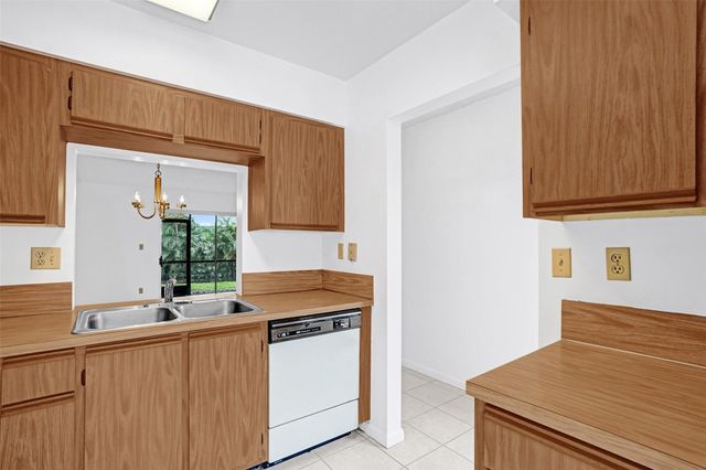 715 Gardens Drive 101, Pompano Beach, FL 33069