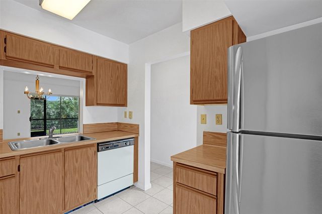 715 Gardens Drive 101, Pompano Beach, FL 33069