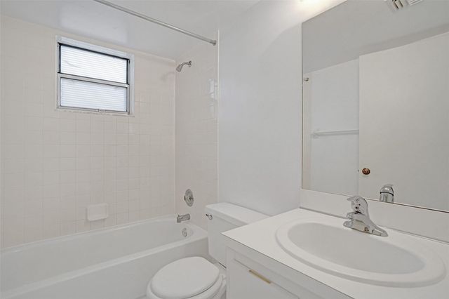 715 Gardens Drive 101, Pompano Beach, FL 33069