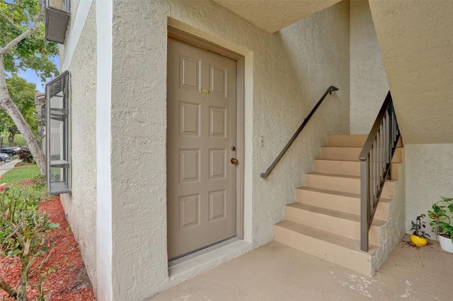 715 Gardens Drive 101, Pompano Beach, FL 33069