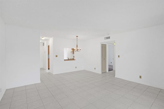 715 Gardens Drive 101, Pompano Beach, FL 33069