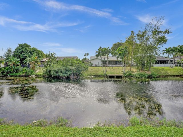 715 Gardens Drive 101, Pompano Beach, FL 33069