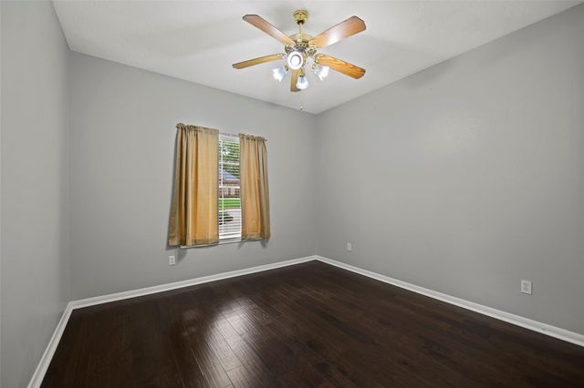 139 Park Way, Conroe, TX 77356