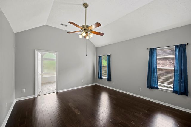 139 Park Way, Conroe, TX 77356