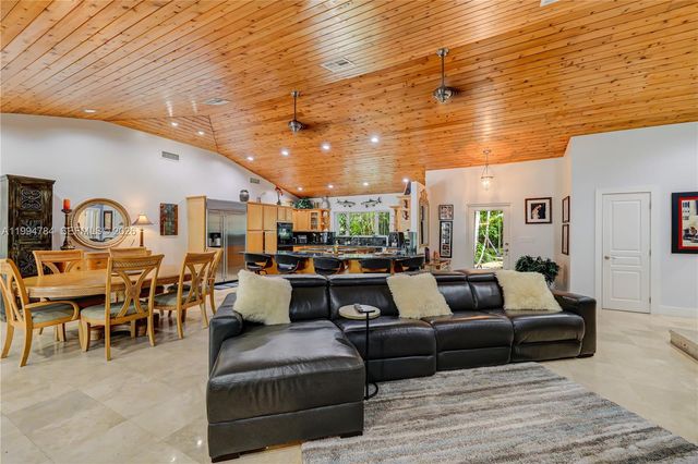 9234 SW 112th Street, Miami, FL 33176