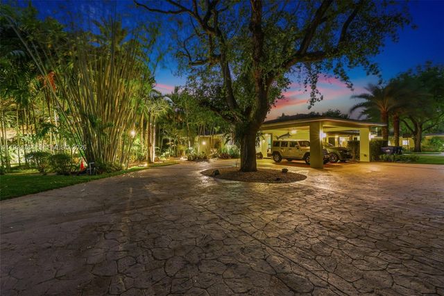 9234 SW 112th Street, Miami, FL 33176