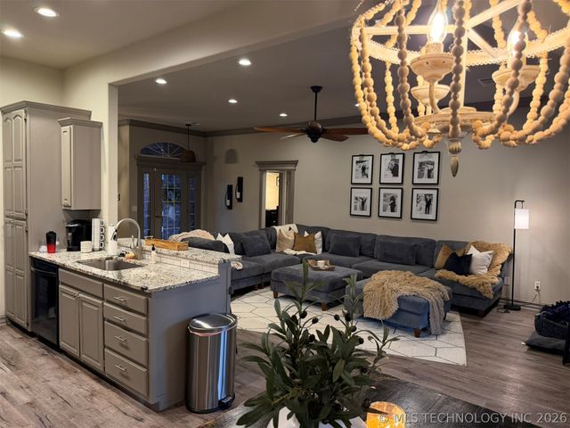 1813 Nightingale Circle, Mcalester, OK 74501