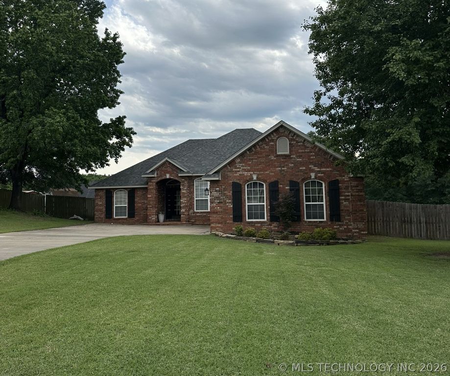 1813 Nightingale Circle, Mcalester, OK 74501