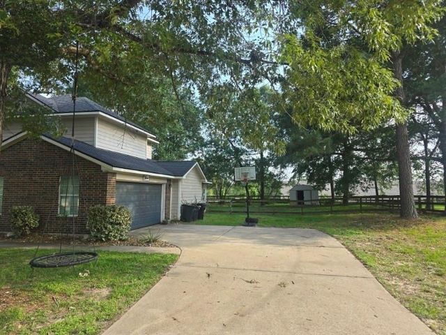 25401 Hunting Trail, Magnolia, TX 77355