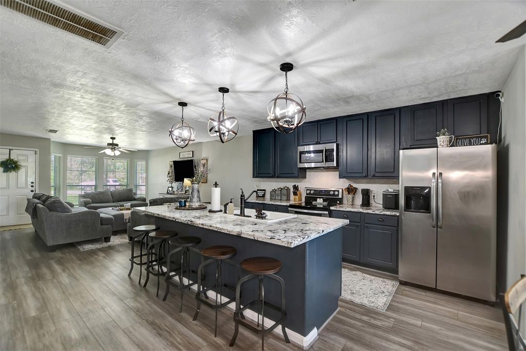 25401 Hunting Trail, Magnolia, TX 77355