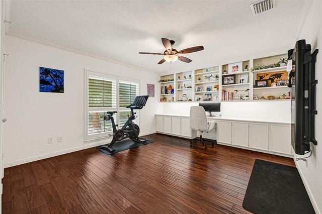 9147 Penn Manor Court, Houston, TX 77055
