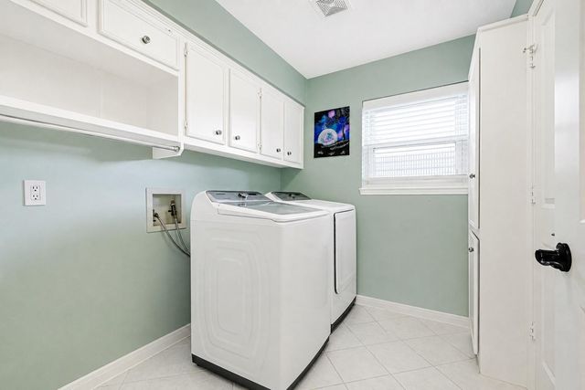 9147 Penn Manor Court, Houston, TX 77055