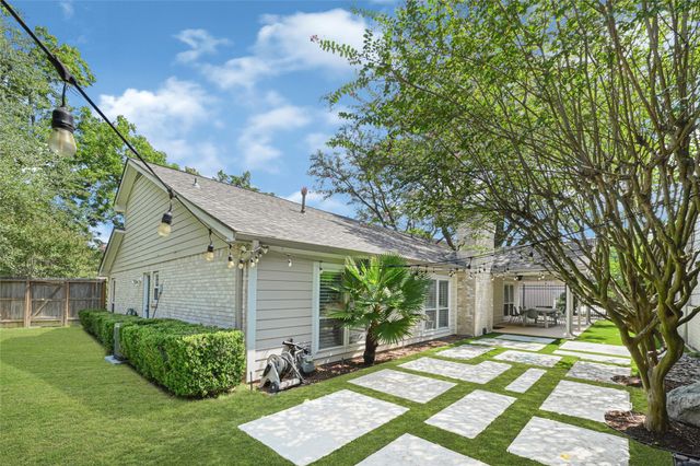 9147 Penn Manor Court, Houston, TX 77055