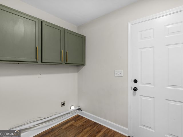 60 Elmwood Drive, Sharpsburg, GA 30277