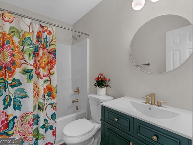 60 Elmwood Drive, Sharpsburg, GA 30277