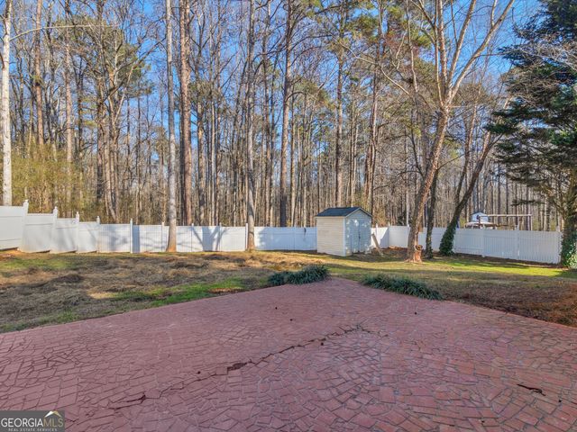 60 Elmwood Drive, Sharpsburg, GA 30277