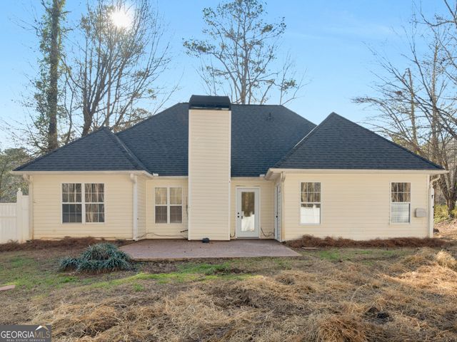 60 Elmwood Drive, Sharpsburg, GA 30277