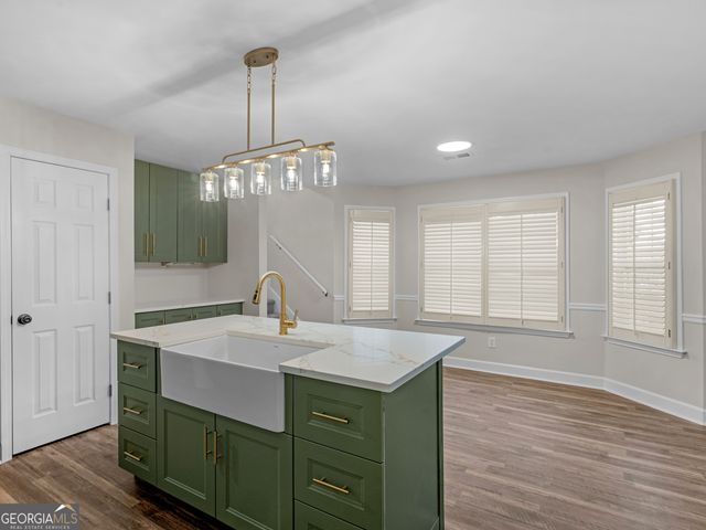 60 Elmwood Drive, Sharpsburg, GA 30277