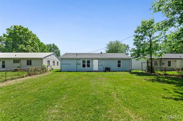 47 Saint Henry Drive, Cahokia, IL 62206