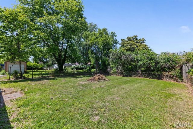 47 Saint Henry Drive, Cahokia, IL 62206
