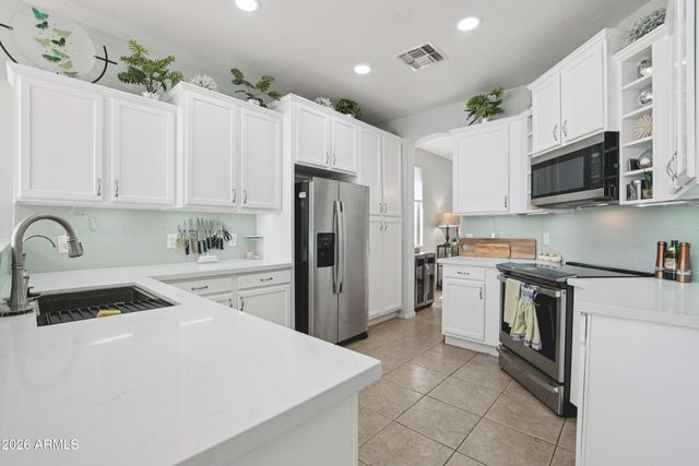 1550 W SAINT KATERI Drive, Phoenix, AZ 85041