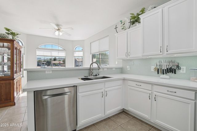 1550 W SAINT KATERI Drive, Phoenix, AZ 85041