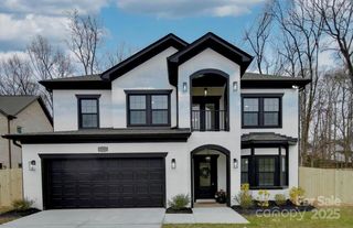 1308 Pleasant Plains Road, Matthews, NC 28105