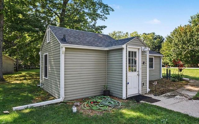 3011 Lincoln Avenue, St. Joseph, MI 49085