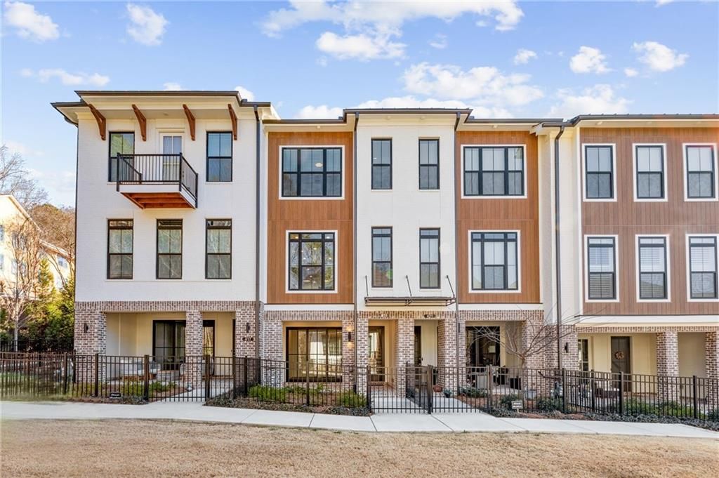 Image 1 of property listing at 419 Olmstead Way 66, Alpharetta, GA 30022