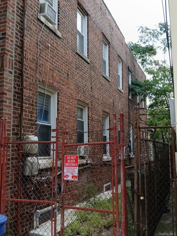 14814 97th Avenue, Jamaica, NY 11435 — photo 2