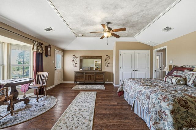 6730 E Loop 1604 S, Adkins, TX 78101