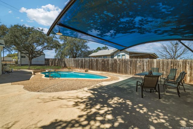 6730 E Loop 1604 S, Adkins, TX 78101