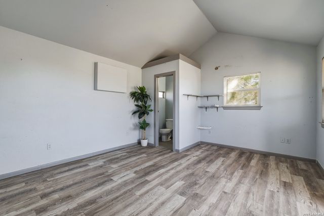 6730 E Loop 1604 S, Adkins, TX 78101