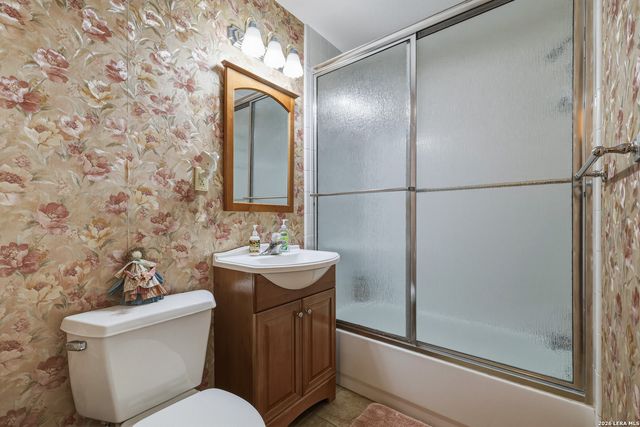 6730 E Loop 1604 S, Adkins, TX 78101