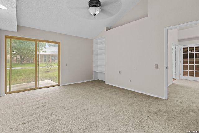 3757 HUNTERS GLN, Schertz, TX 78108