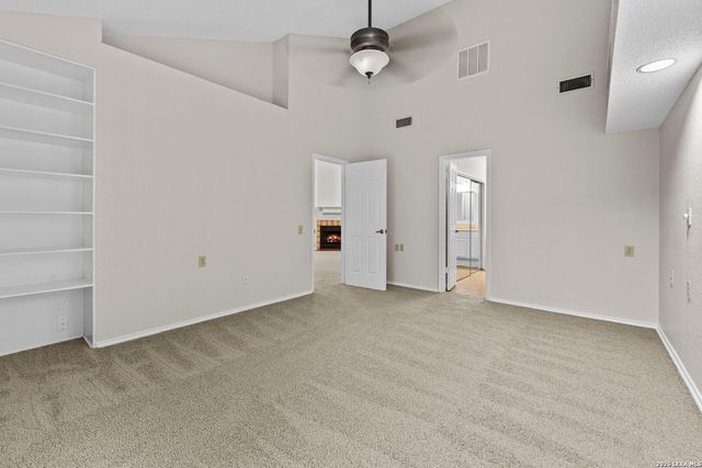 3757 HUNTERS GLN, Schertz, TX 78108