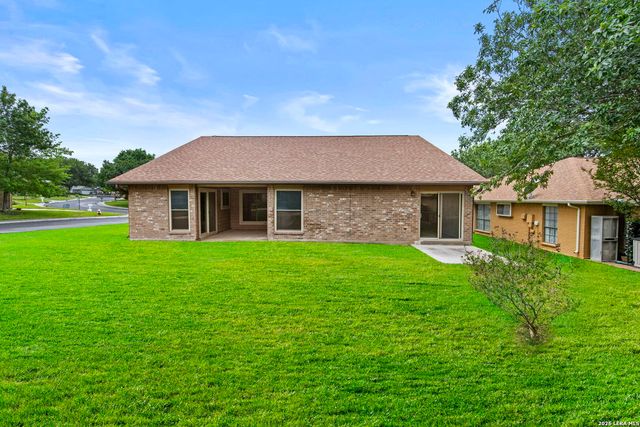 3757 HUNTERS GLN, Schertz, TX 78108