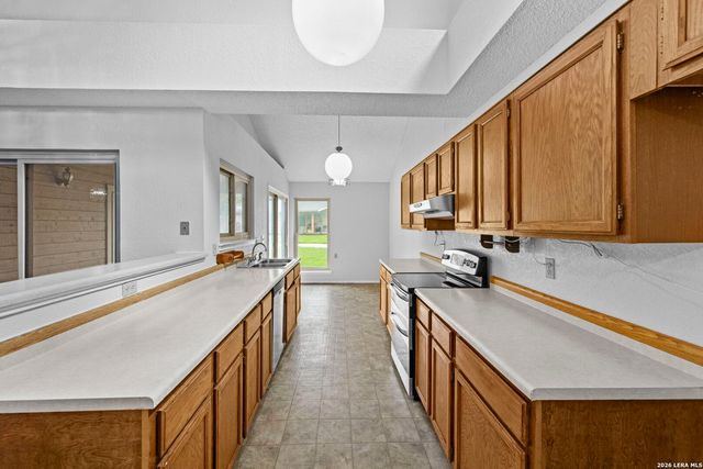 3757 HUNTERS GLN, Schertz, TX 78108