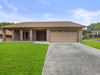 3757 HUNTERS GLN, Schertz, TX 78108